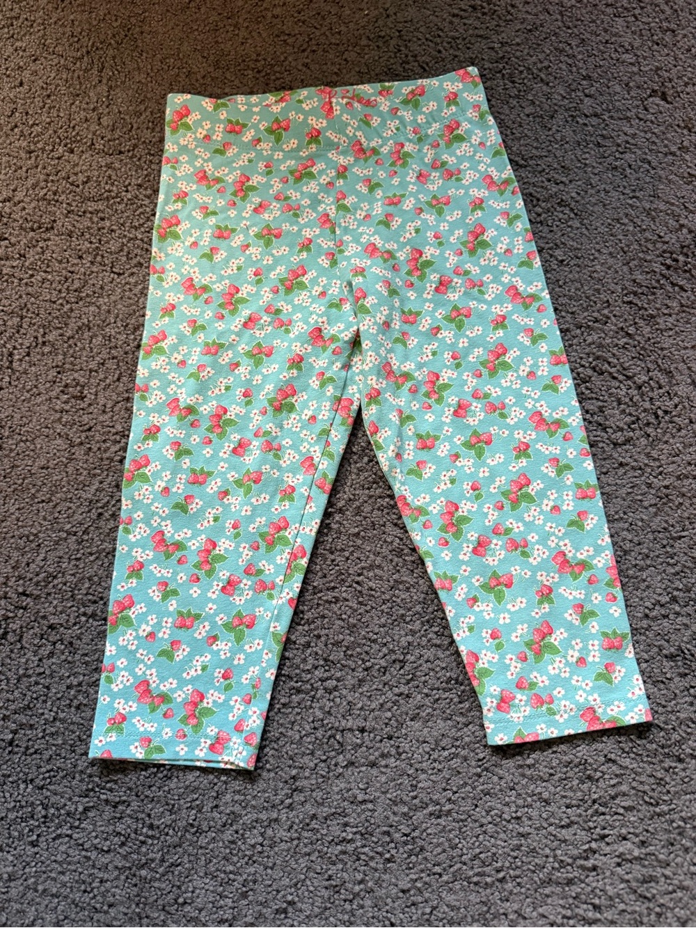 Mini Boden Strawberry print capri length fun leggings size 7-8